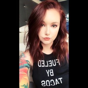 Meet your Posher, Whitney